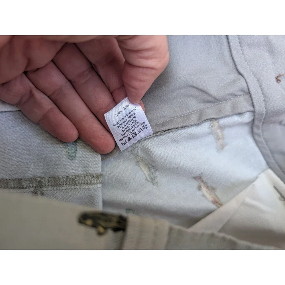 J Crew Shorts Gramercy Fish Print Cotton Size 31 Beige